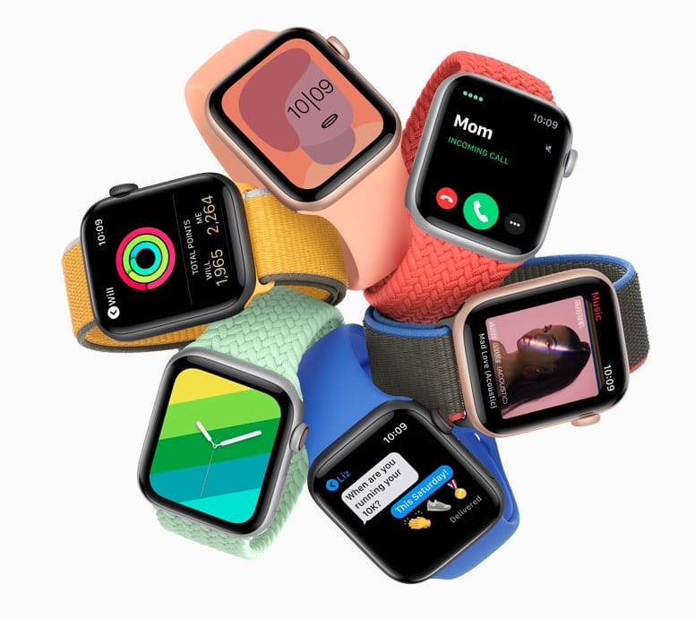 Apple Watch -- best graduation gifts for students